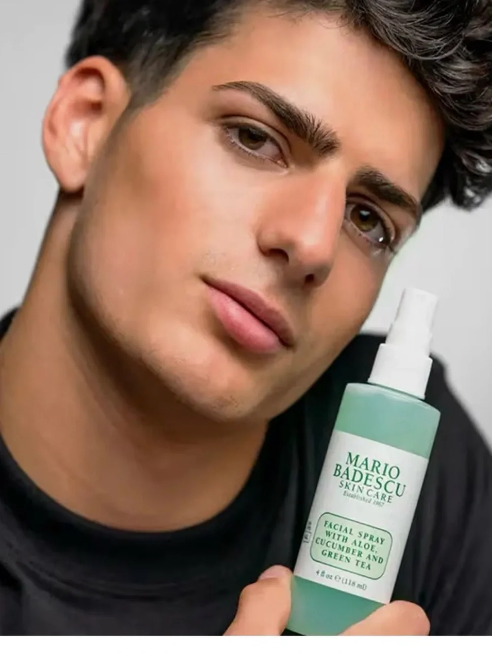 Mario Badescu Rosewater & Cucumber Facial Spray Duo (Pink, Light Green)
